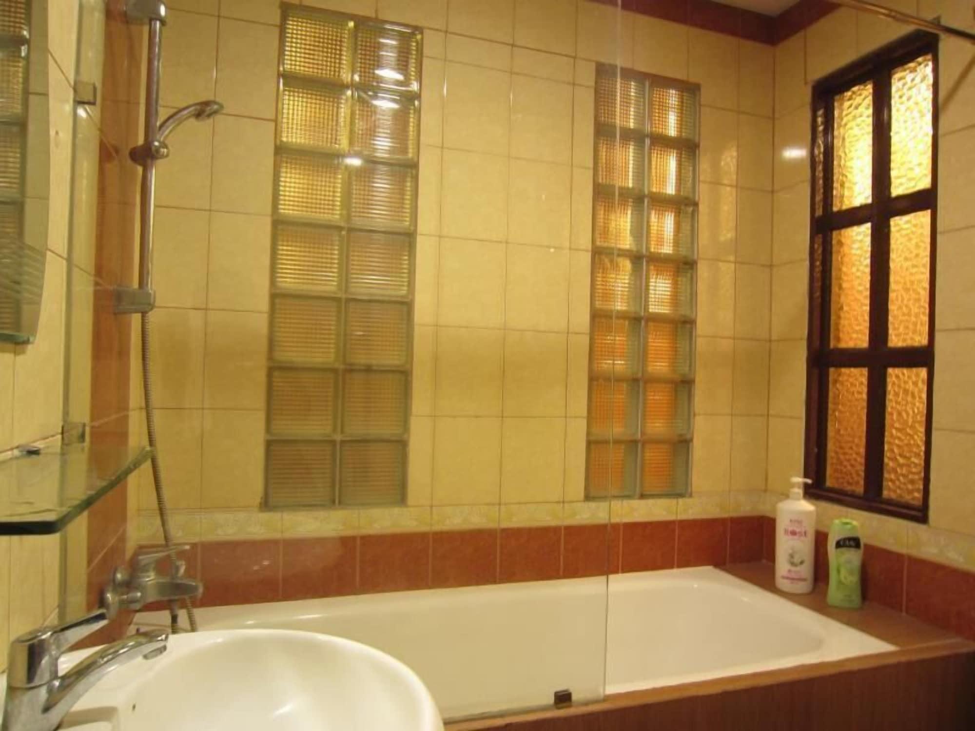 Bi Saigon Hotel Хошимин Экстерьер фото