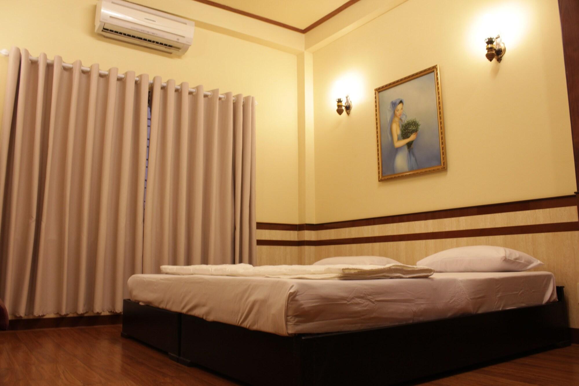 Bi Saigon Hotel Хошимин Экстерьер фото
