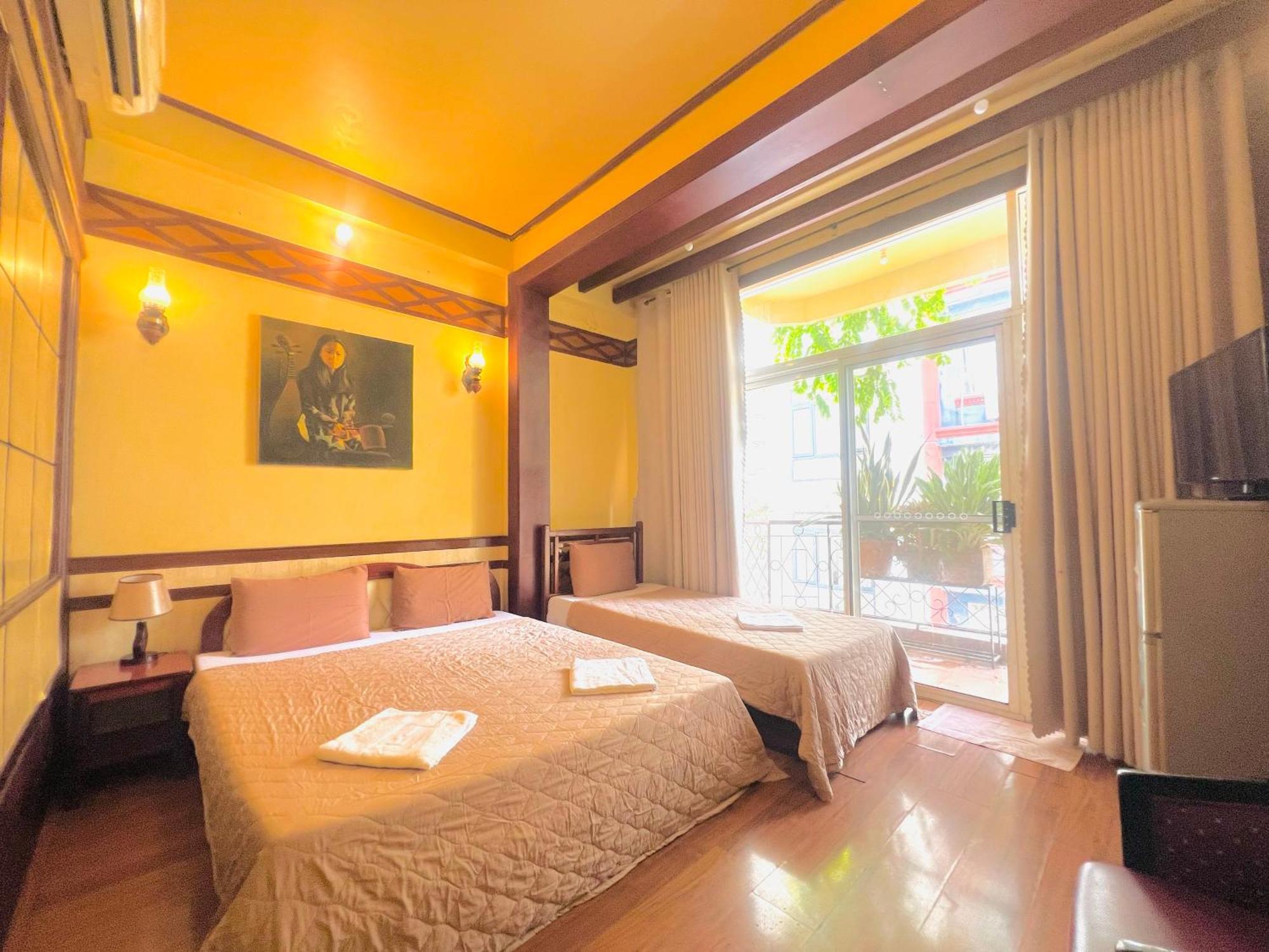 Bi Saigon Hotel Хошимин Экстерьер фото