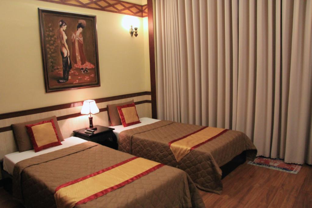 Bi Saigon Hotel Хошимин Экстерьер фото