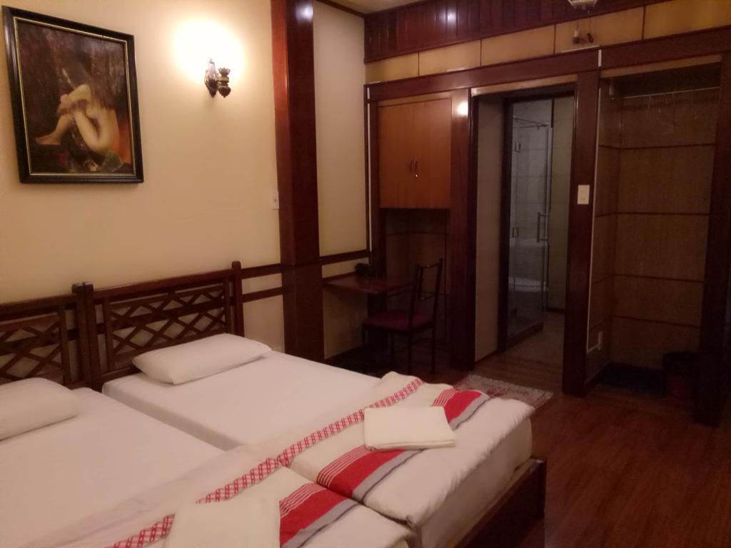 Bi Saigon Hotel Хошимин Экстерьер фото