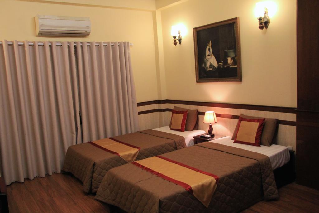 Bi Saigon Hotel Хошимин Экстерьер фото