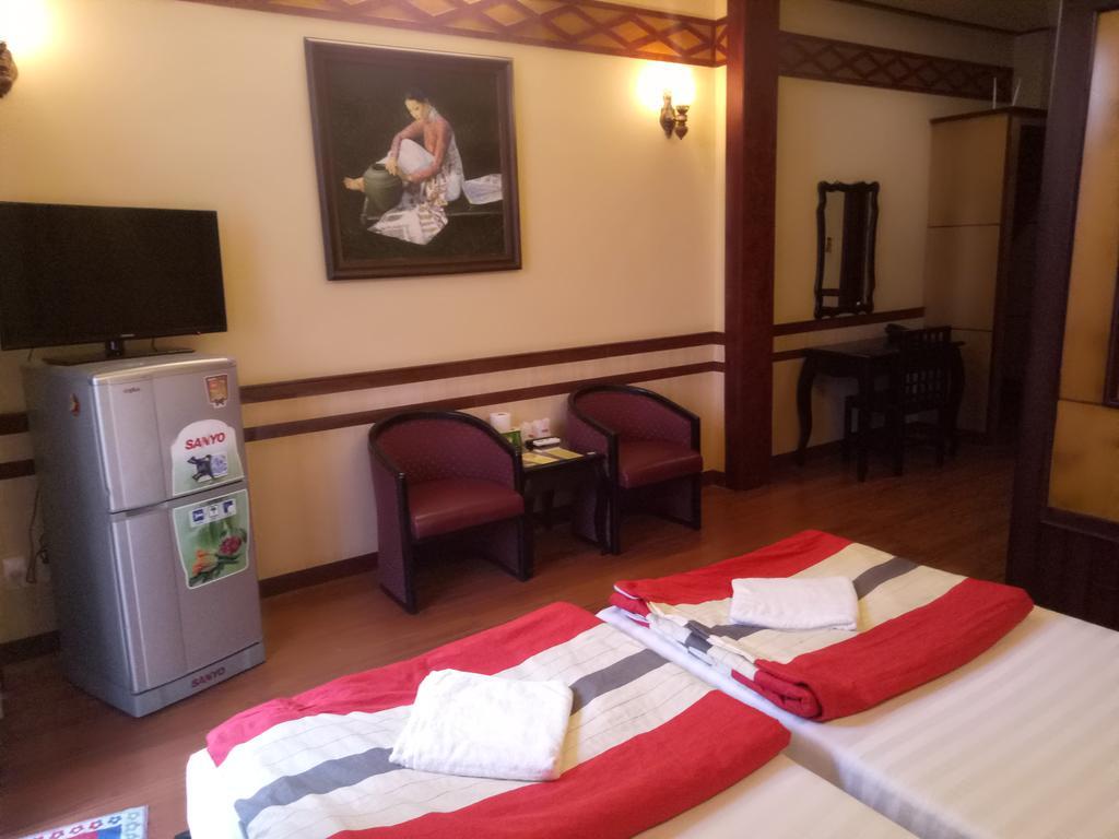 Bi Saigon Hotel Хошимин Экстерьер фото